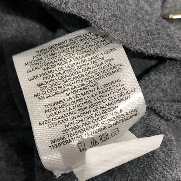 Ellen Tracy Gray Long Sleeve V Neck Tee - Picture 6 of 8